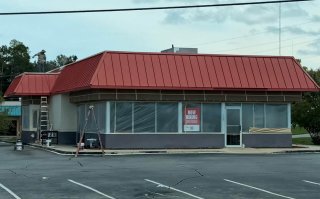 MoultrieHardees.png